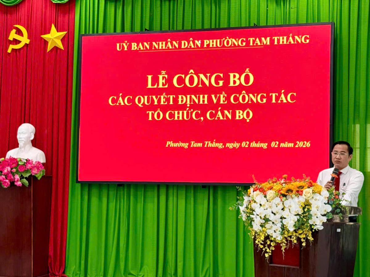 Lãnh đạo UBND phường Tam Thắng phát biểu chỉ đạo tại hội nghị. Ảnh: M.C.