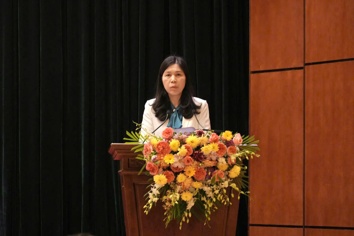 Bà&nbsp;Trần Thị Phương Hoa, Phó Chủ tịch Thường trực Ủy ban MTTQ Việt Nam TP Hà Nội phát biểu tại hội nghị.&nbsp;