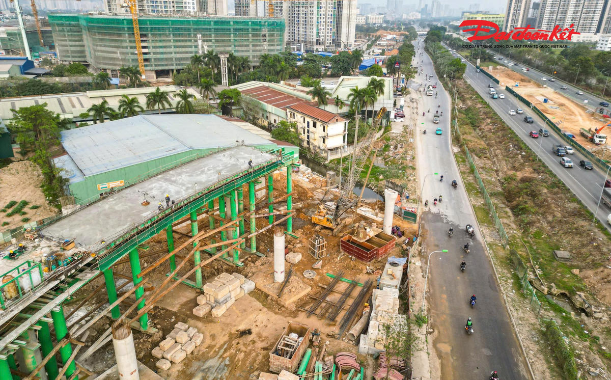 Ở hạng mục cầu, dự án đã thi công đạt khoảng 59% khối lượng cọc khoan nhồi đường kính D1000 và 35,7% cọc khoan nhồi D1500; đồng thời hoàn thành 37,5% bệ/mố trụ cầu và 35% thân trụ cầu.