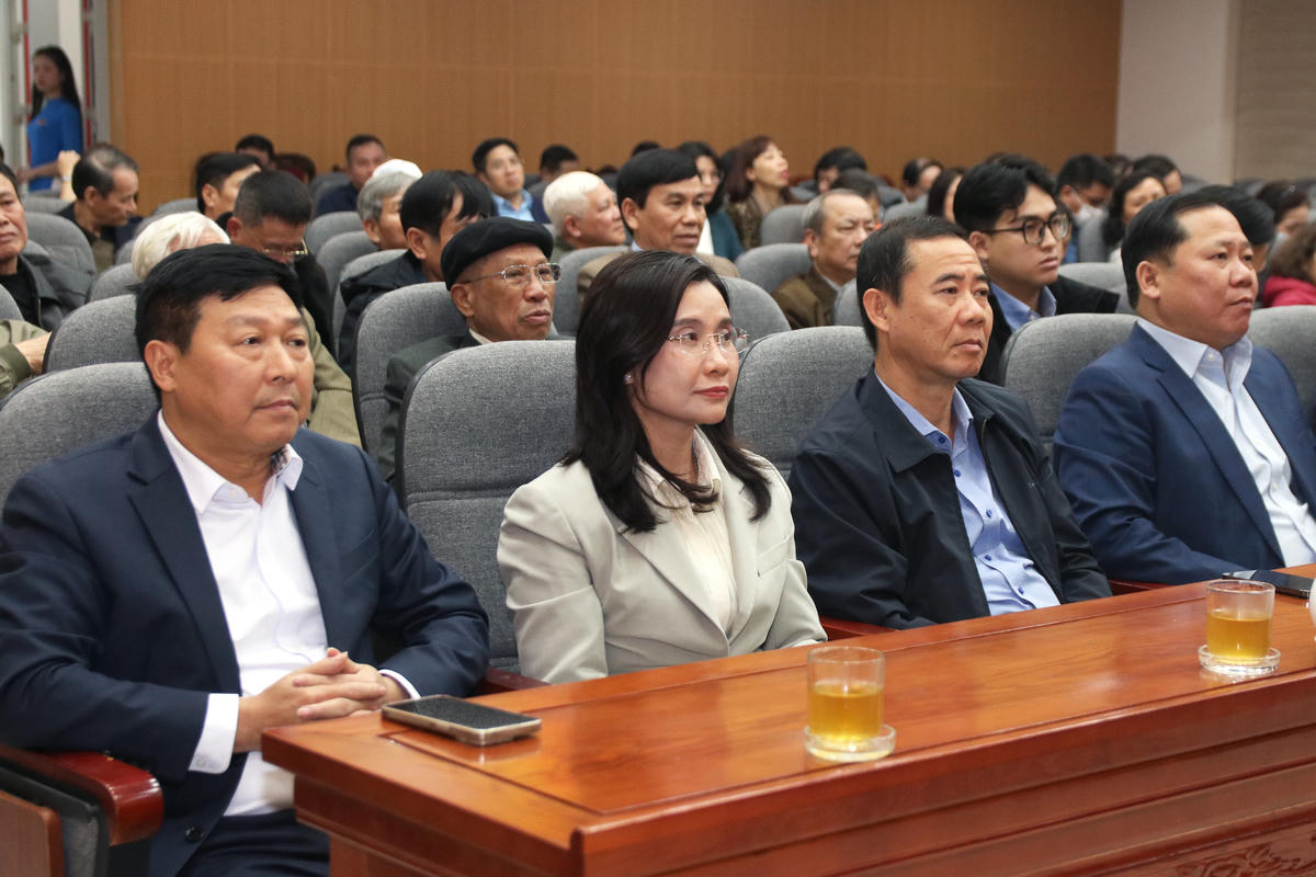 Các đại biểu tham dự Hội nghị.