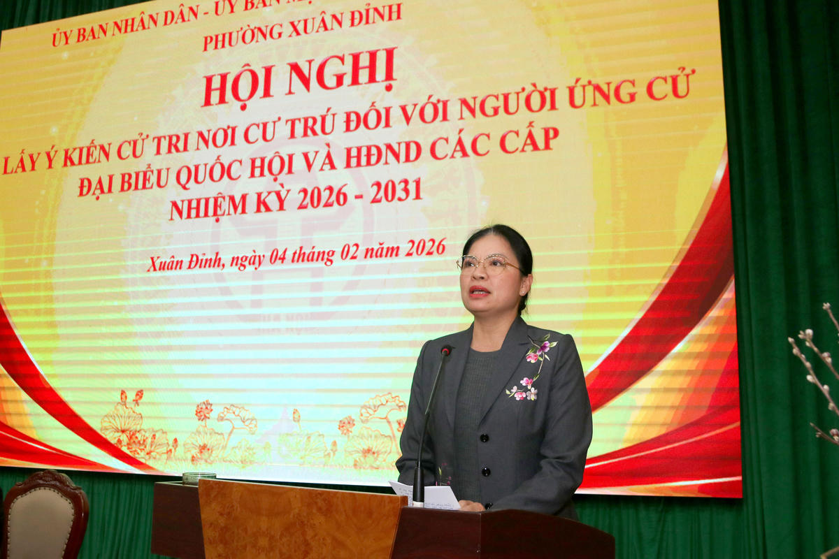 Phó Chủ tịch - Tổng Thư ký UBTƯ MTTQ Việt Nam Hà Thị Nga phát biểu tại Hội nghị.