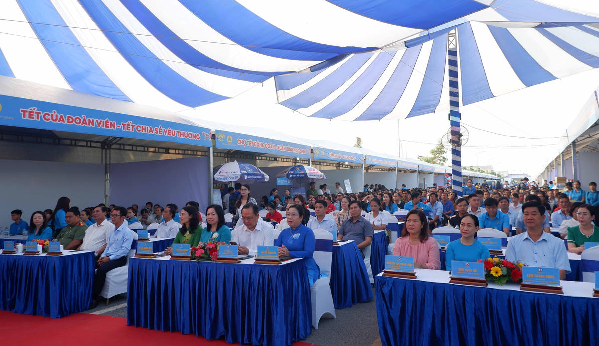 Toàn cảnh Chương trình. (Ảnh: Tuệ Yên)