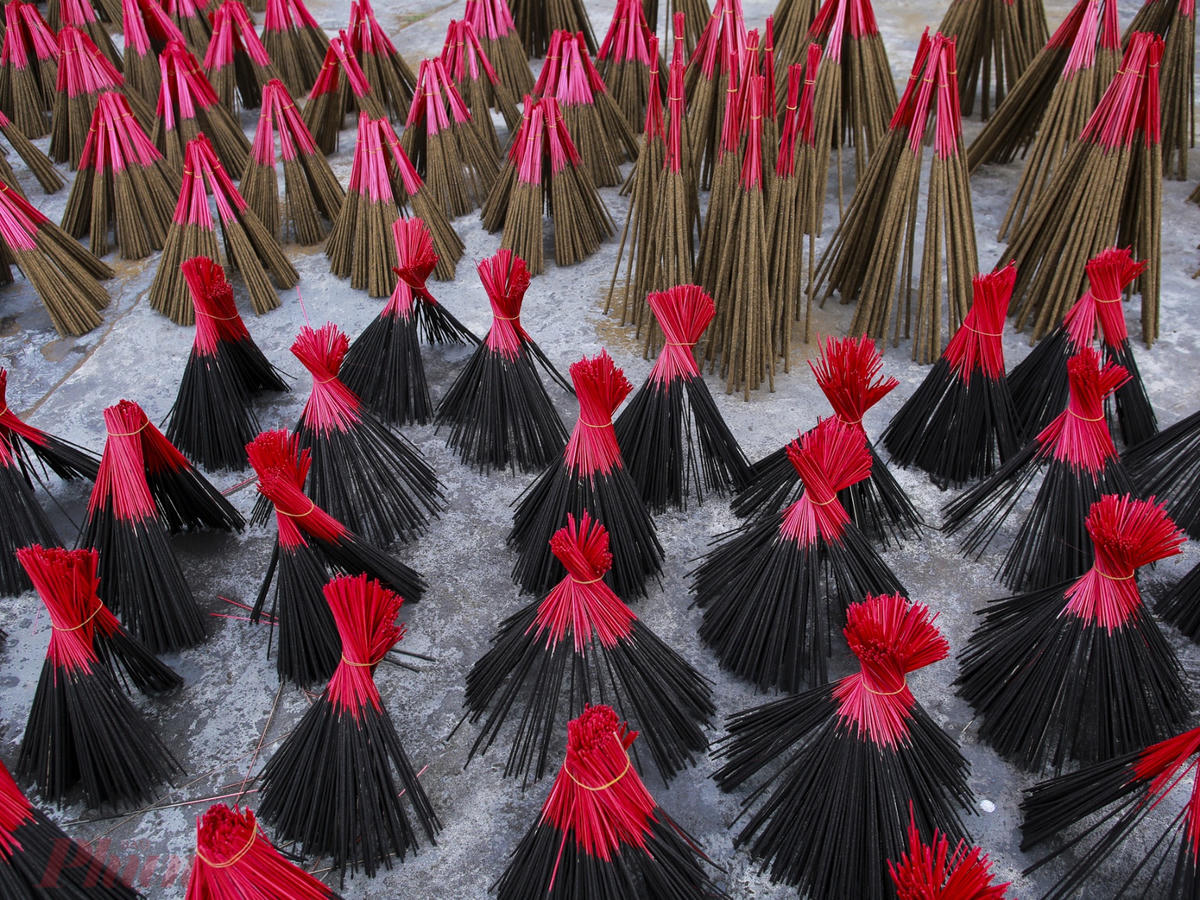 Mùi hương trầm ngày Tết gợi nhắc về cội nguồn (ảnh TL) 