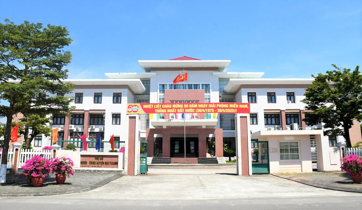 Trụ sở HĐND&UBND huyện Núi Thành. Ảnh: CV.