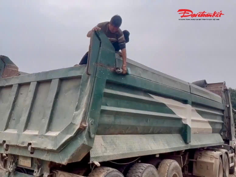 Xe vi phạm được yêu cầu cắt thành, khôi phục lại tình trạng ban đầu của phương tiện. 