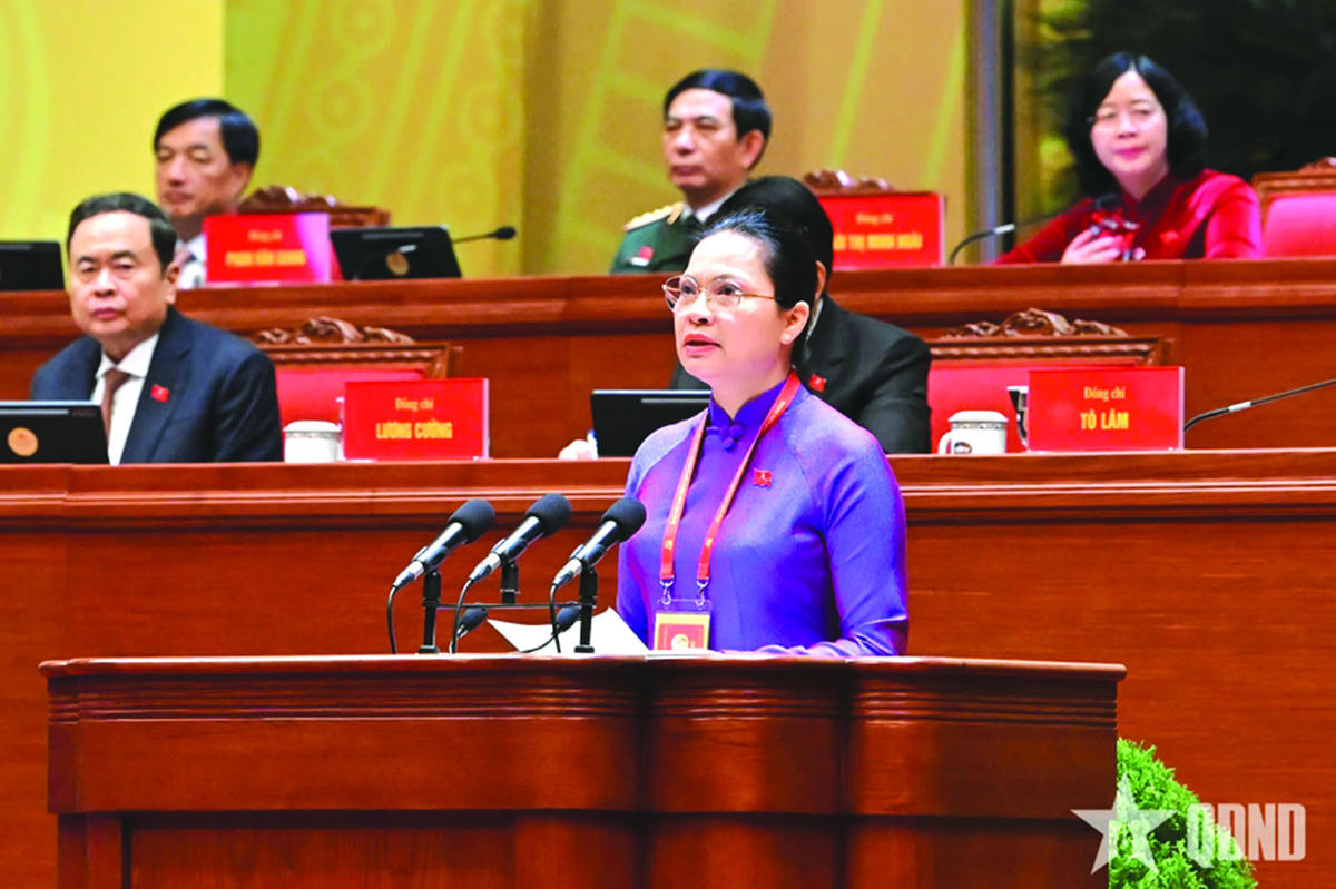 Ủy viên Trung ương Đảng, Phó Chủ tịch - Tổng Thư ký Ủy ban Trung ương Mặt trận Tổ quốc Việt Nam Hà Thị Nga.