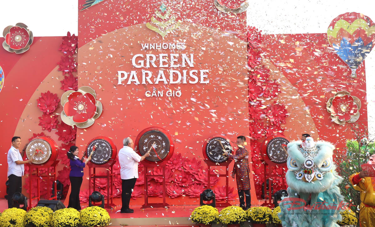 Nghi thức khai mạc&nbsp;Lễ hội chào Xuân Bính Ngọ 2026 lớn nhất Đông Nam Bộ. Ảnh: Hồng Phúc.