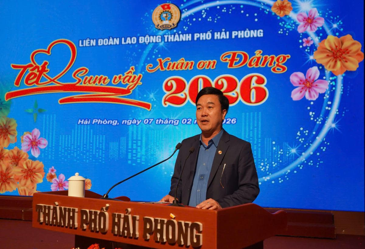 Phó Chủ tịch Thường trực LĐLĐ TP Hải Phòng Nguyễn Văn Quyết phát biểu tại chương trình. Ảnh: PT. 