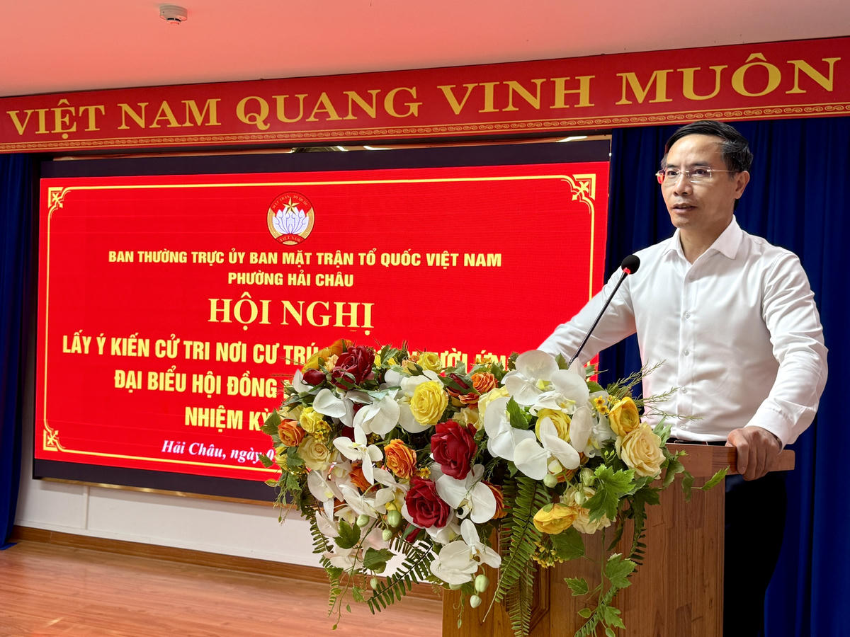 Ông Phạm Đức Ấn chia sẻ các định hướng phát triển, tiếp tục xây dựng thành phố đáng sống, đảm bảo giáo dục, y tế...Ảnh: Nguyễn Tú.