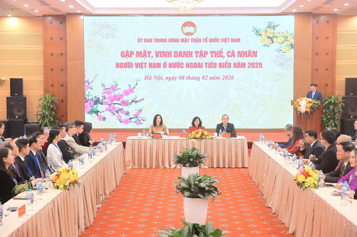 UBTƯ MTTQ Việt Nam tổ chức gặp mặt, vinh danh tập thể, cá nhân người Việt Nam ở nước ngoài tiêu biểu năm 2025. Ảnh: Hoài Nam