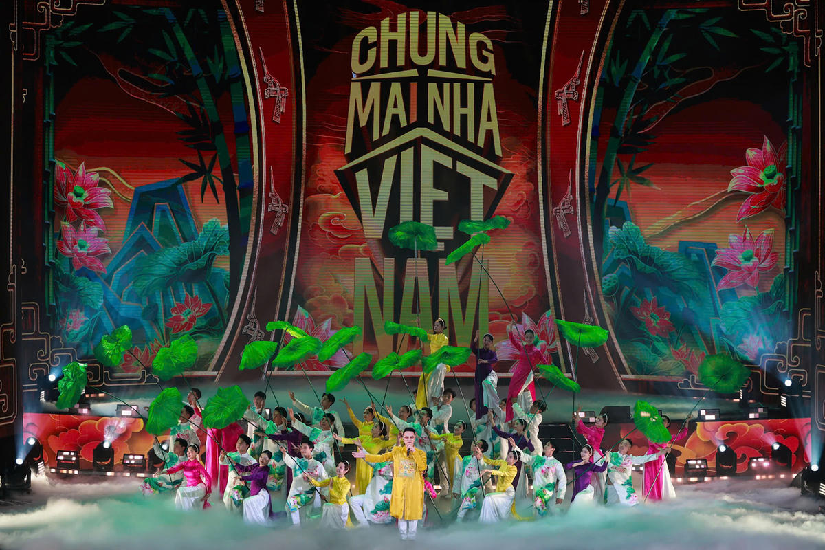 Chương trình ca nhạc tại Chương trình Xuân Quê hương 2026 (Ảnh: Thuỷ Nguyên)