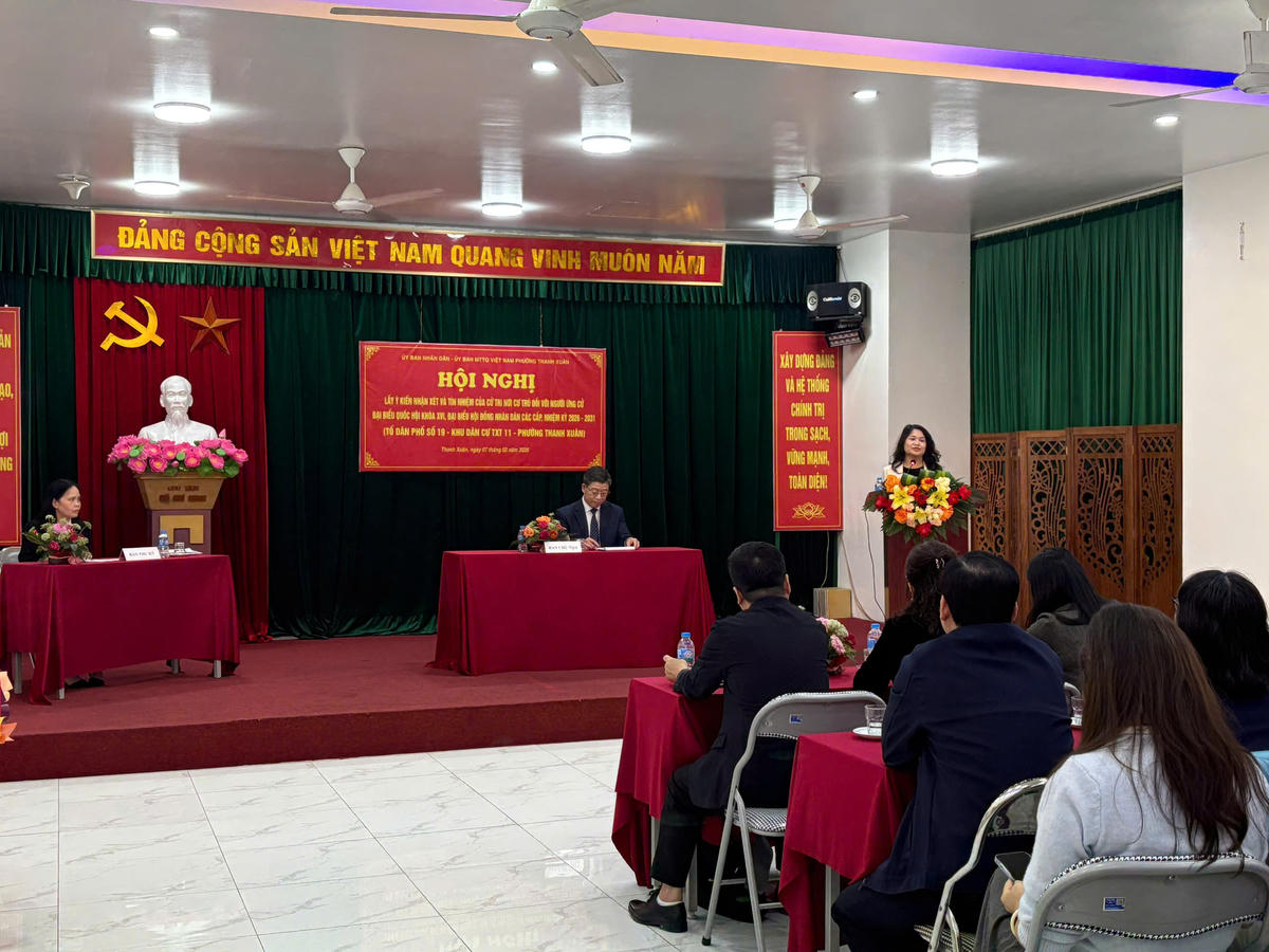 Bà Nguyễn Quỳnh Liên - Trưởng ban Dân chủ, Giám sát và Phản biện xã hội - Cơ quan UBTƯ MTTQ Việt Nam phát biểu tại Hội nghị.