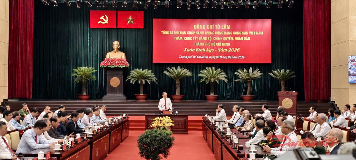 Tổng Bí thư Tô Lâm phát biểu chúc Tết Đảng bộ, chính quyền và nhân dân TP Hồ Chí Minh. Ảnh: Hồng Phúc.