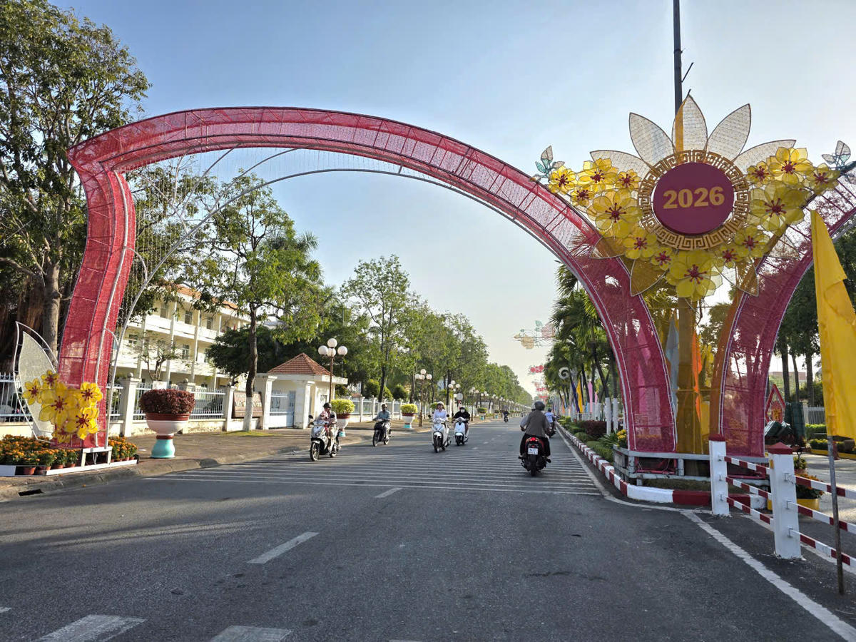 Đường phố Bạc Liêu được giữ gìn sạch đẹp. Ảnh: Nguyên Du