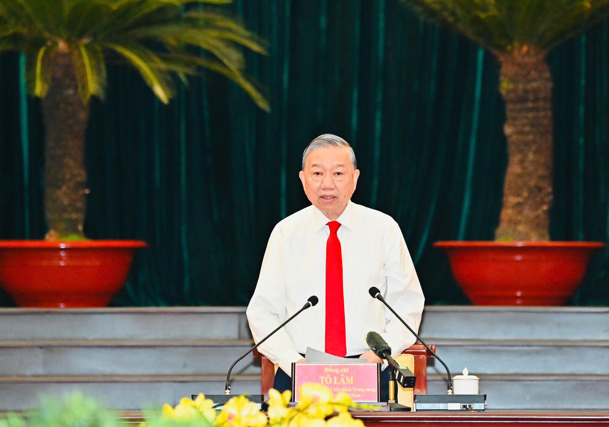 Tổng Bí thư Tô Lâm phát biểu chúc Tết Đảng bộ, chính quyền và Nhân dân TP Hồ Chí Minh. Ảnh: SGGP.