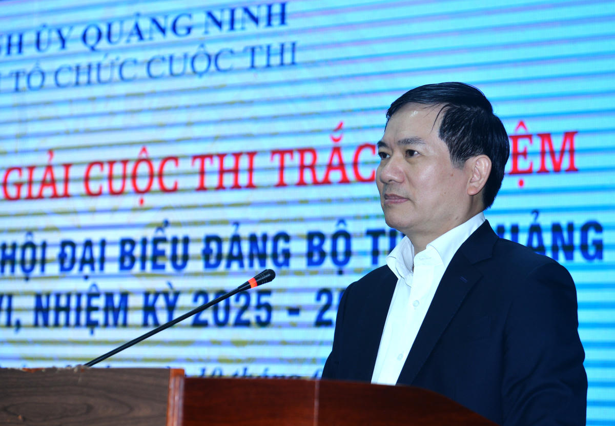 Phó Bí thư Tỉnh ủy, Chủ tịch Ủy ban MTTQ Việt Nam tỉnh Quảng Ninh Vũ Quyết Tiến phát biểu tại chương trình.