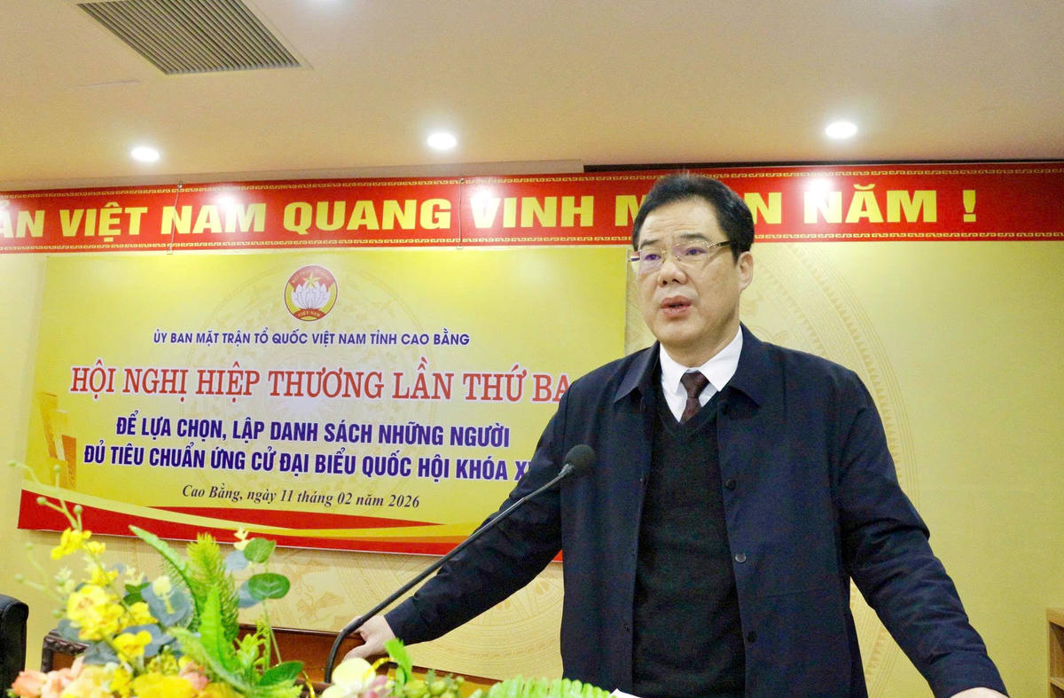 Ông Vũ Hồng Quang, Phó Bí thư Tỉnh ủy, Chủ tịch Ủy ban MTTQ Việt Nam tỉnh Cao Bằng phát biểu tại hội nghị. Ảnh: MTTQ Cao Bằng.