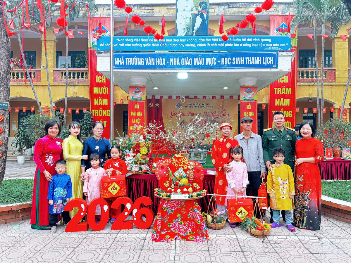 Học trò đón Tết và học cách cho đi