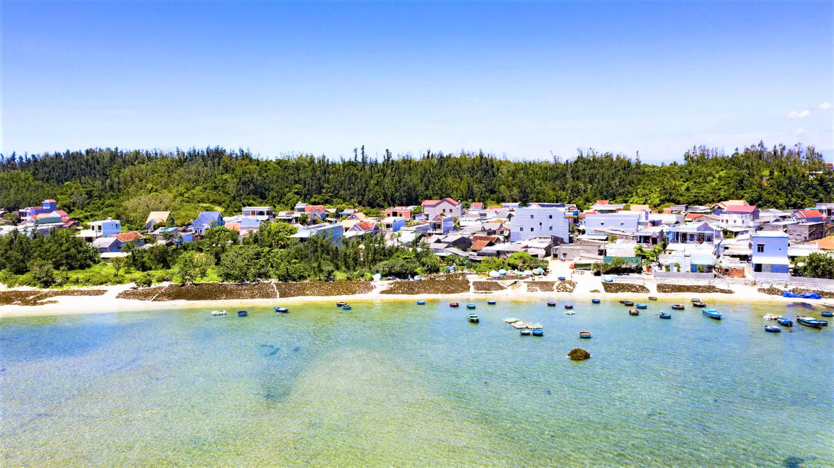 Lặn bắt hải sâm ở vùng biển Hoàng Sa