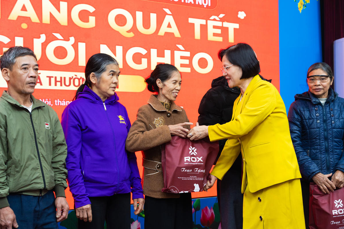 Niềm vui của người trao, người nhận