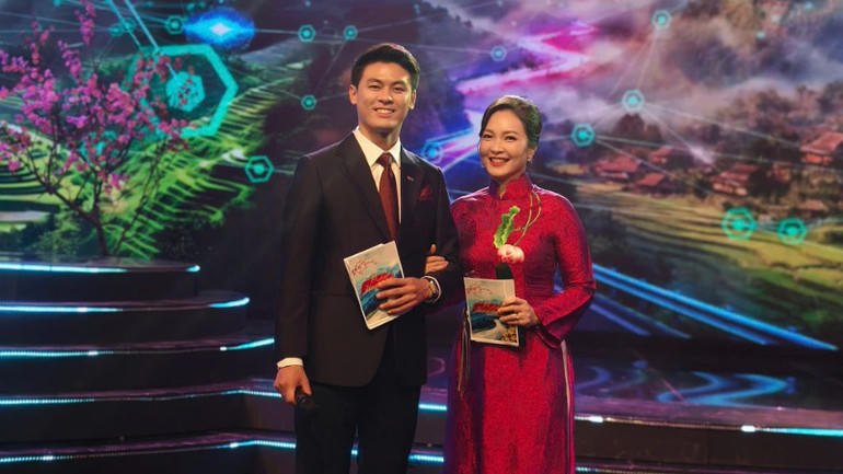 Dẫn chương trình là 2 MC Đức Mạnh, Phương Thảo. Ảnh: VTV