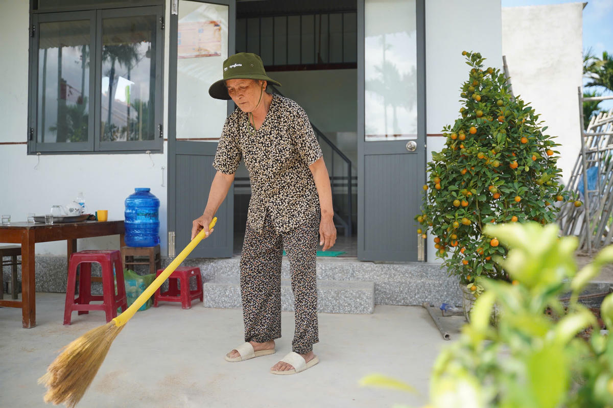 Ngôi nhà đầy tình ấm áp của quân-dân, chính quyền. (ảnh Đình Sang)