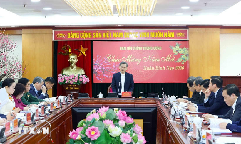 Ông Lê Minh Trí, Ủy viên Bộ Chính trị, Bí thư Trung ương Đảng, Trưởng Ban Nội chính Trung ương, Phó Trưởng Ban Thường trực Ban Chỉ đạo Trung ương về phòng chống lãng phí, tiêu cực chủ trì cuộc họp. (Ảnh: Phương Hoa/TTXVN).