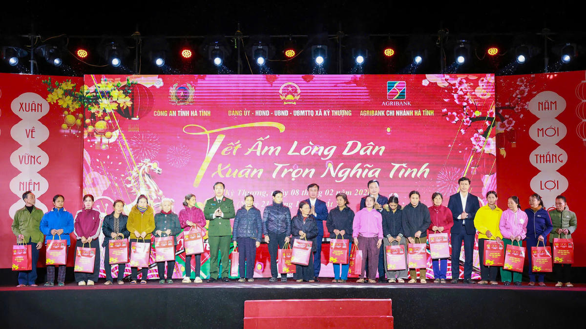 Hà Tĩnh chung tay mang Tết ấm đến người dân vùng cao Kỳ Thượng