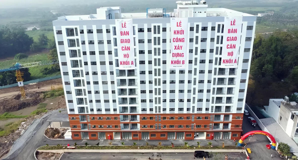 Khối nhà A, chung cư nhà ở xã hội NXH2 thuộc Dự án Khu dân cư và tái định cư tại phường Phước Tân, tỉnh Đồng Nai. Ảnh: N. L