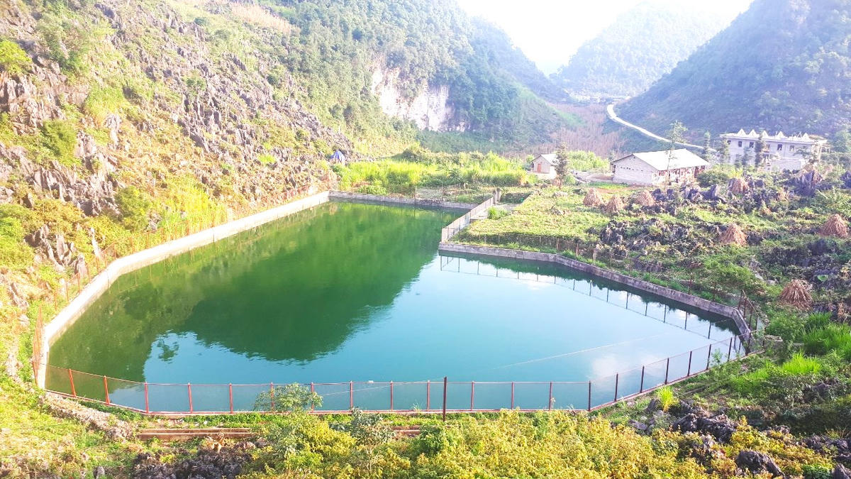 Hồ treo tại xã Mèo Vạc. 