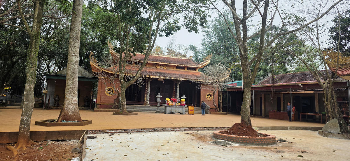 Lễ hội đền Nưa – Am Tiên chính thức mở vào ngày mùng 9 tháng Giêng, với nghi thức mở “cổng trời”. Ảnh: Nguyễn Chung.