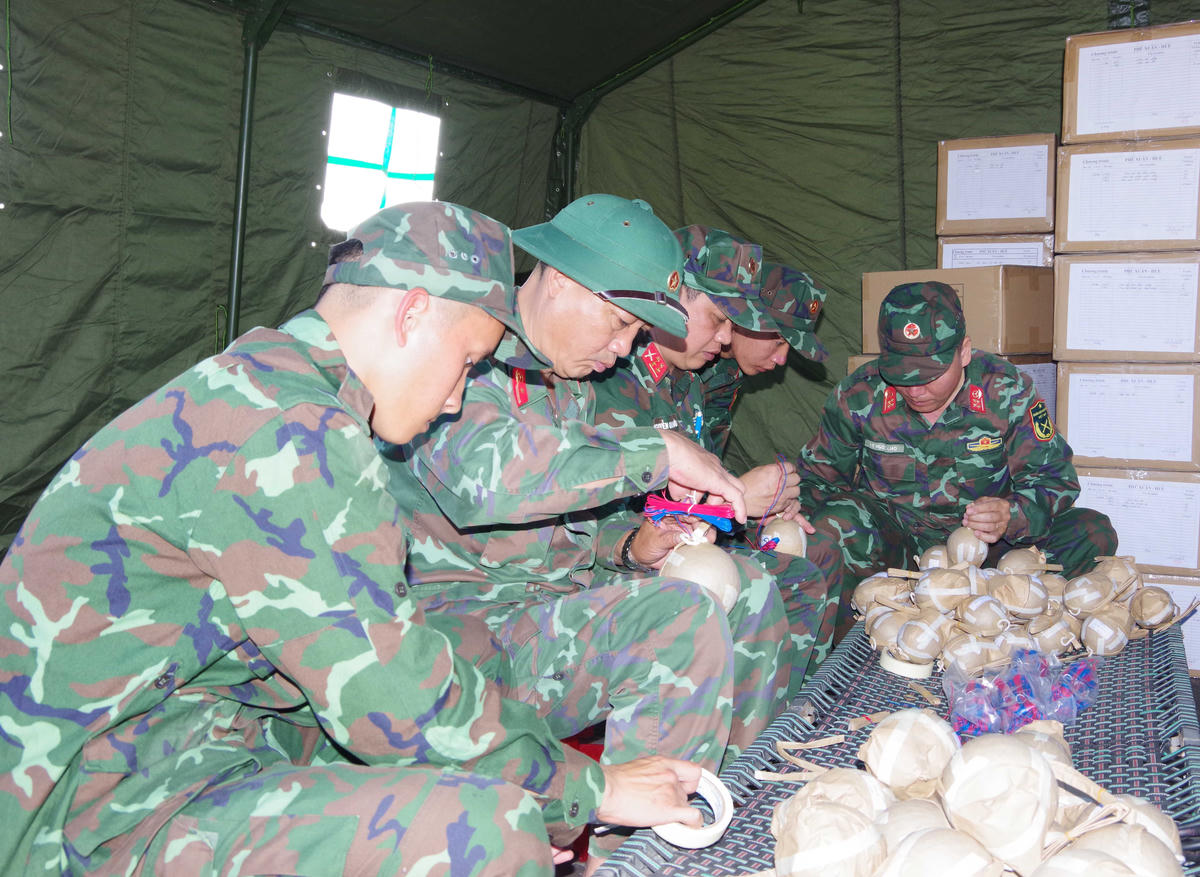 Trong dịp Tết Nguyên đán Bính Ngọ 2026, toàn thành phố Huế sẽ tổ chức bắn pháo hoa tại 3 điểm  gồm khu vực Kỳ Đài, Ngọ Môn bắn 1.000 quả tầm cao, tại điểm bắn của Phường Phong Điền và xã Chân Mây – Lăng Cô mỗi điểm bắn 1.000 quả tầm thấp,  thời gian bắn trong 15 phút.&nbsp;Ảnh: Q.Đ.