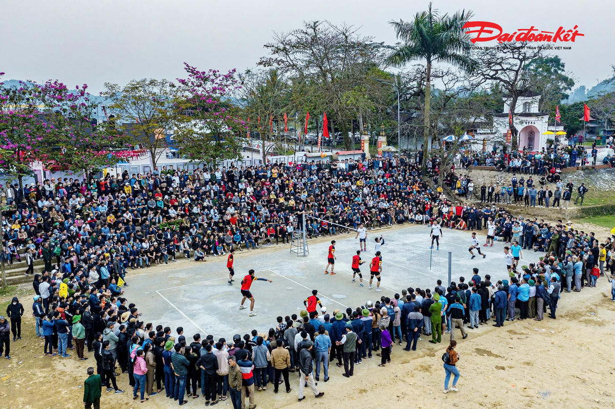 Đền tọa lạc tại thôn Tân Hà, xã Kim Bảng, huyện Thanh Chương (cũ), tỉnh Nghệ An. Ảnh: ĐB