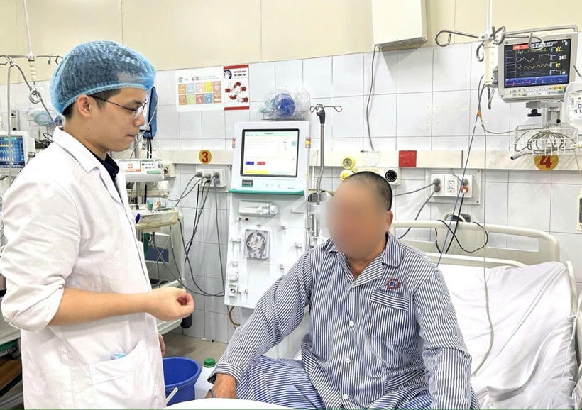 Bệnh nhân ngộc độc cá nóc được điều trị tại BVĐK Quảng Ninh (ảnh BVCC)