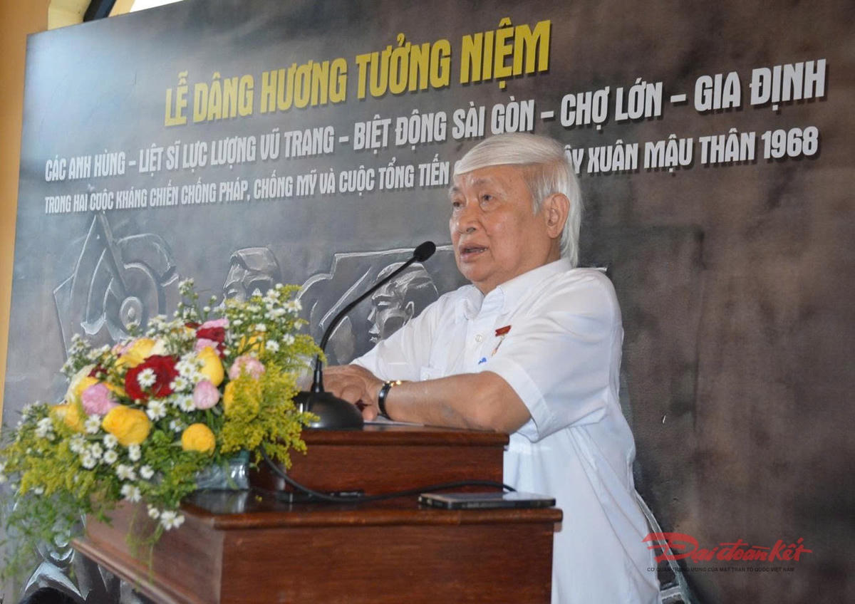 Ông Phan Xuân Biên, nguyên Trưởng Ban Tuyên giáo Thành ủy TP Hồ Chí Minh phát biểu tại buổi lễ. Ảnh: TL.