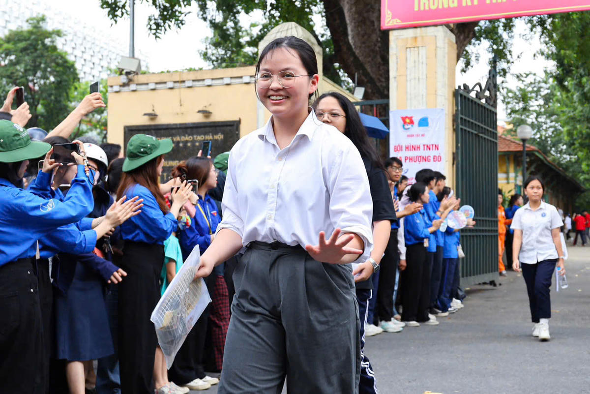 Thí sinh dự thi vào lớp 10 THPT công lập tại Hà Nội năm học 2025-2026. Ảnh: Lê Khánh