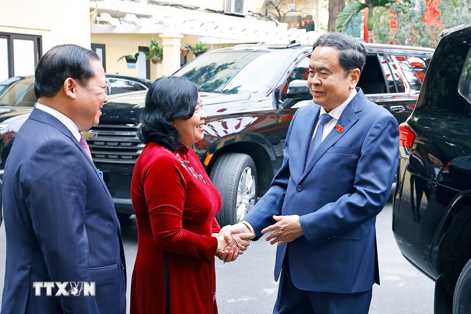 Chủ tịch Quốc hội Trần Thanh Mẫn chúc Tết UBTƯ MTTQ  Việt Nam. Ảnh: Doãn Tấn/TTXVN.