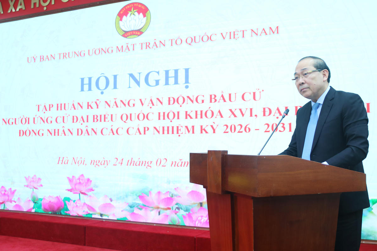 Phó Chủ tịch Hoàng Công Thủy phát biểu tại Hội nghị.