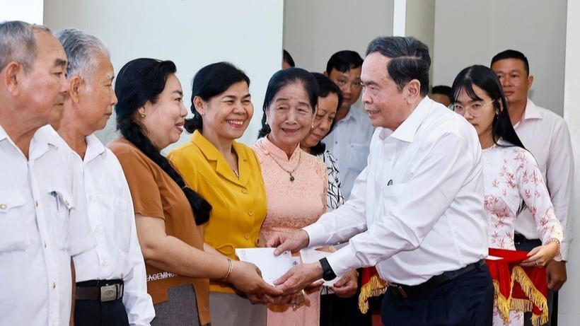 Hơn 3 triệu lượt người có công được tặng quà Tết với tổng kinh phí 2.600 tỷ đồng