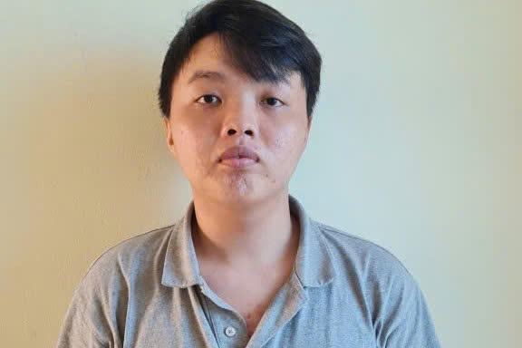 Đối tượng Huy tại cơ quan công an. Ảnh: CACC.