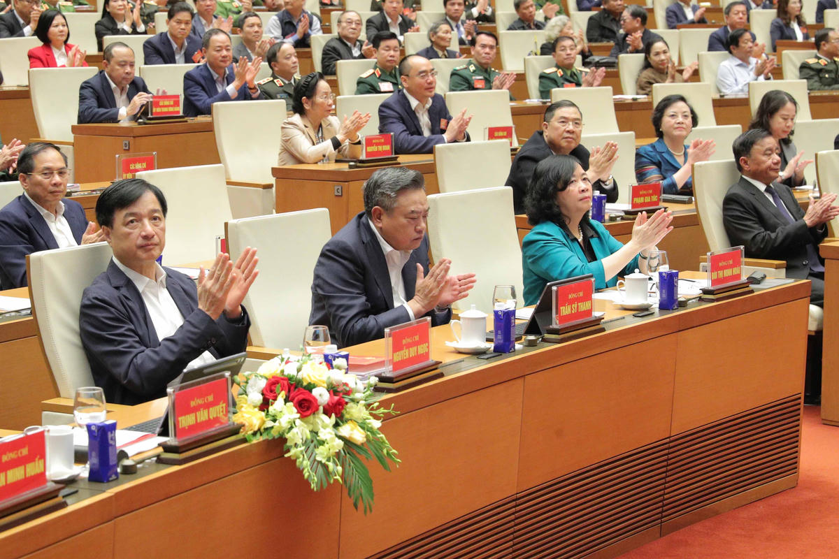 Thường trực Ban Bí thư Trần Cẩm Tú; Chủ tịch UBTƯ MTTQ Việt Nam Bùi Thị Minh Hoài; Chủ nhiệm Uỷ ban Kiểm tra Trung ương Trần Sỹ Thanh, Bí thư Thành uỷ Hà Nội Nguyễn Duy Ngọc tham dự hội nghị