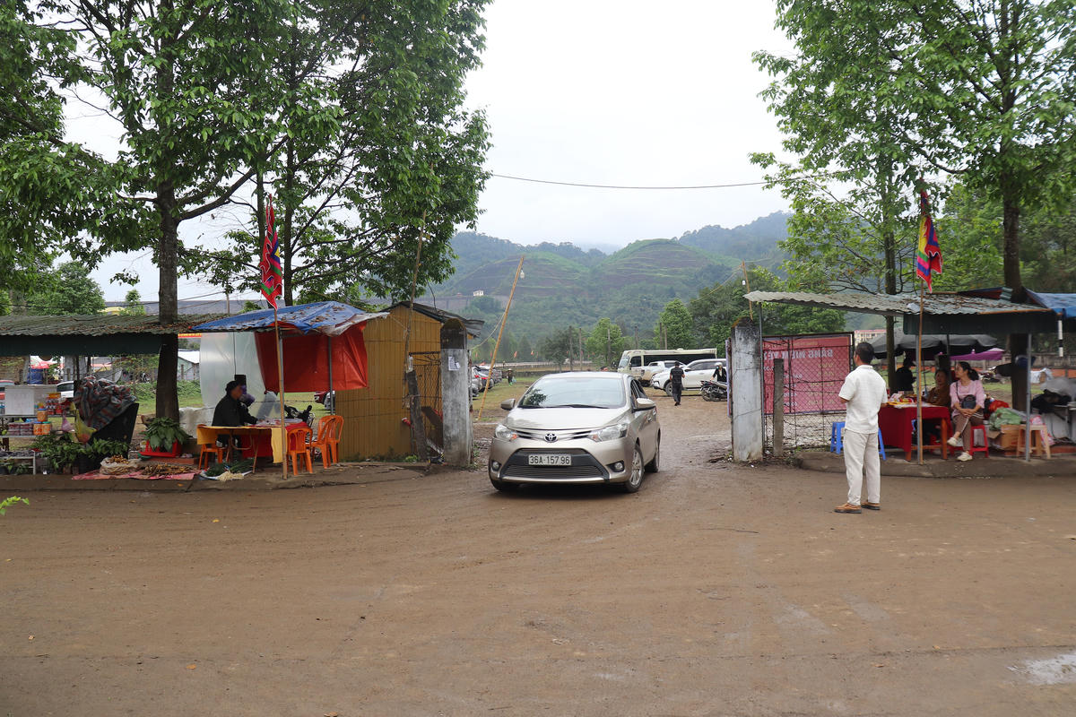 Mùa lễ hội năm 2026 tại đền Cửa Đặt diễn ra an toàn, văn minh. Ảnh: Nguyễn Chung