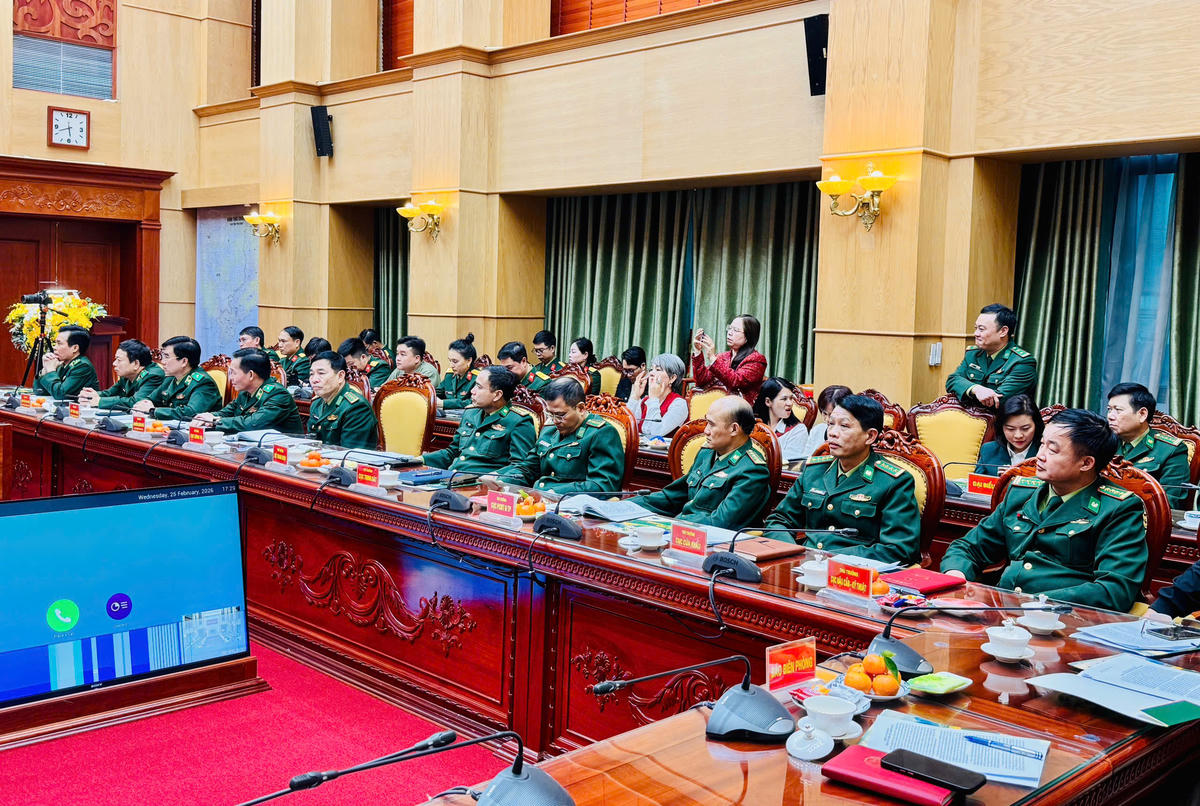 Các đại biểu dự buổi gặp mặt. Ảnh: TN.