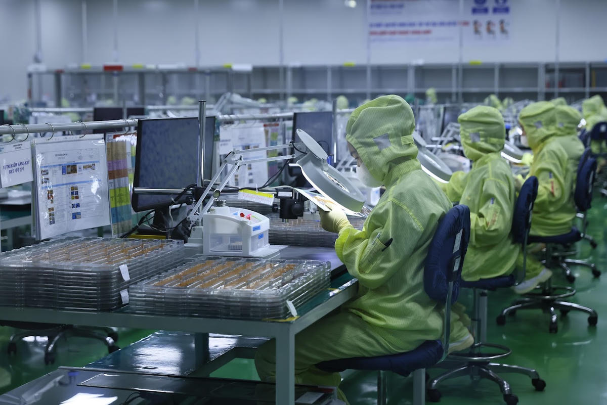 Nhu cầu nguồn nhân lực chất lượng cao ngày càng gia tăng tại các doanh nghiệp. Ảnh: Quang Vinh.
