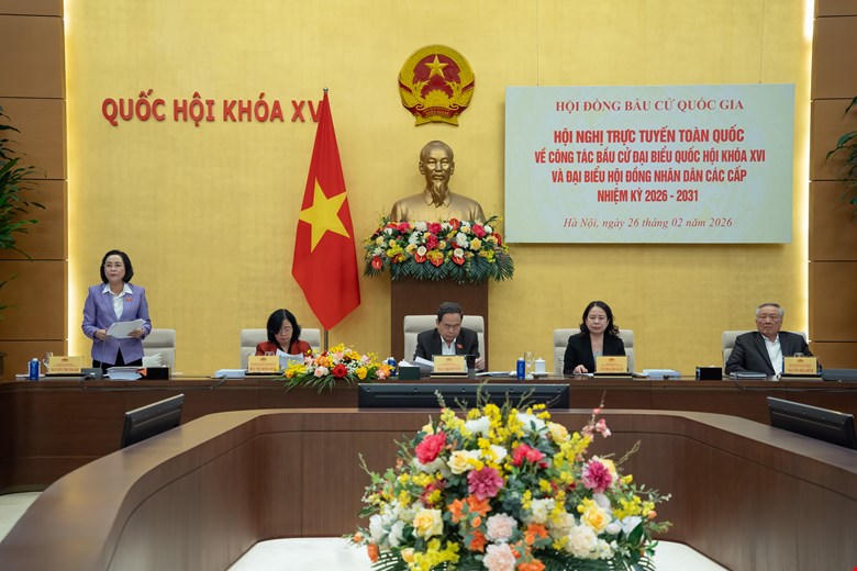 Phó Chủ tịch Quốc hội, Ủy viên Hội đồng bầu cử Quốc gia Nguyễn Thị Thanh phát biểu khai mạc hội nghị