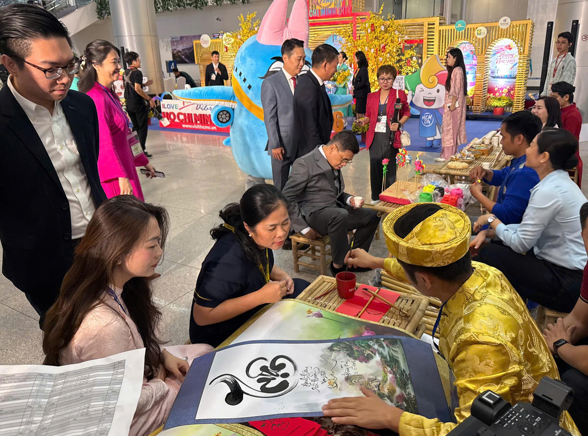 Du lịch thành phố thắng lớn trong mùa Tết Nguyên đán 2026. Ảnh: H.T