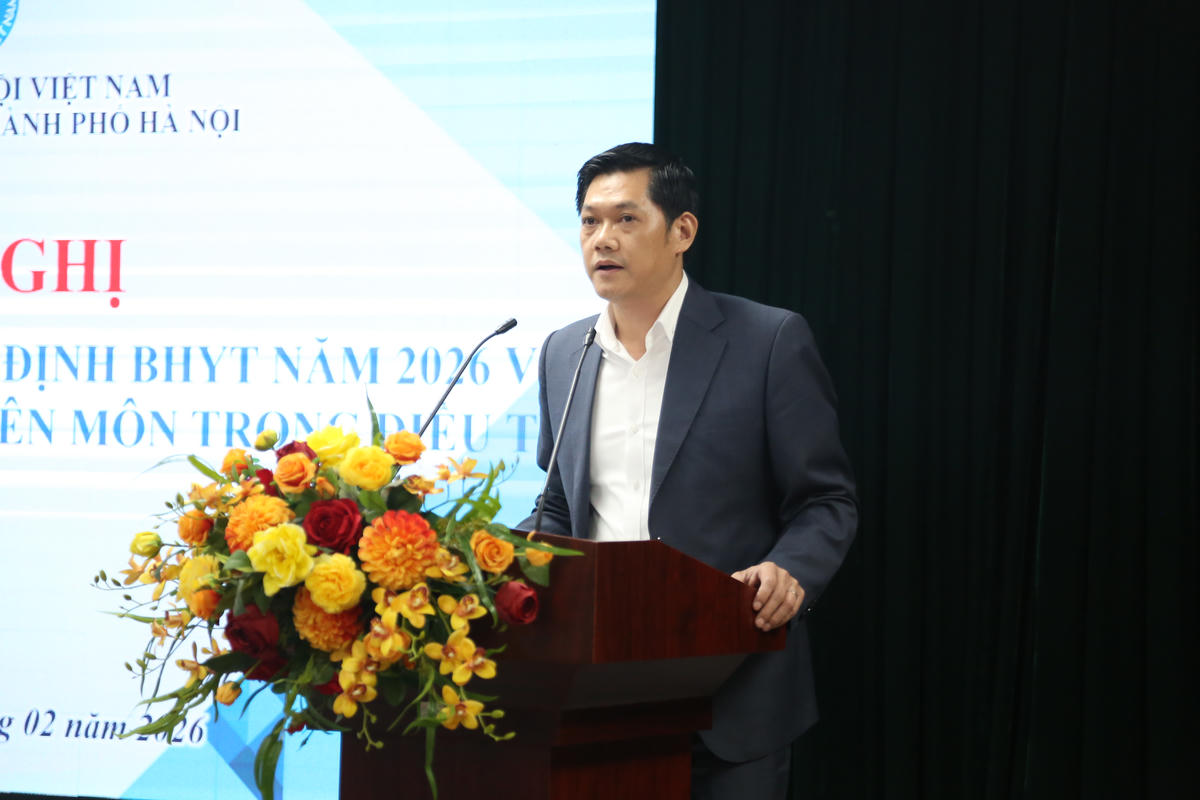 Ông Nguyễn Ngọc Huyến – Giám đốc BHXH TP Hà Nội phát biểu tại Hội nghị giao ban công tác giám định BHYT năm 2026.