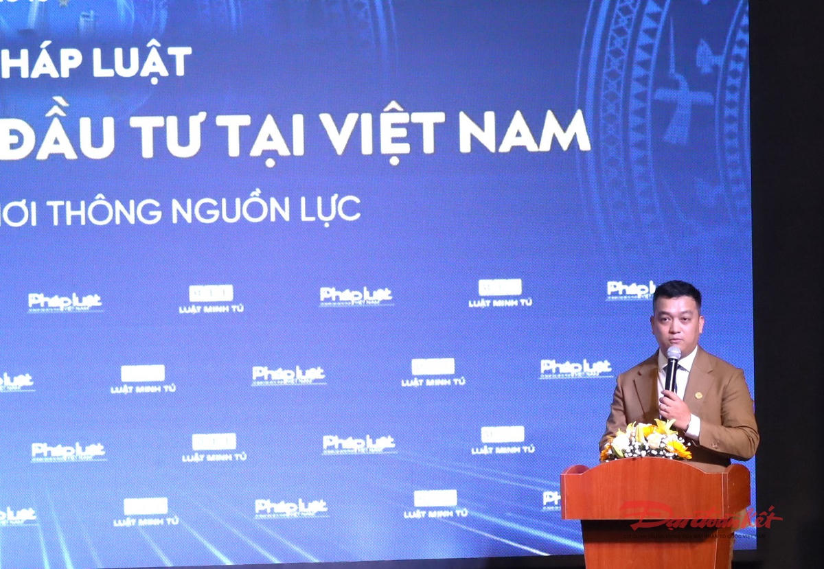 Thạc sĩ Luật Võ Hồng Tú, Tổng Giám đốc Công ty Luật TNHH Minh Tú phát biểu tại buổi toạ đàm. Ảnh: Hồng Phúc.