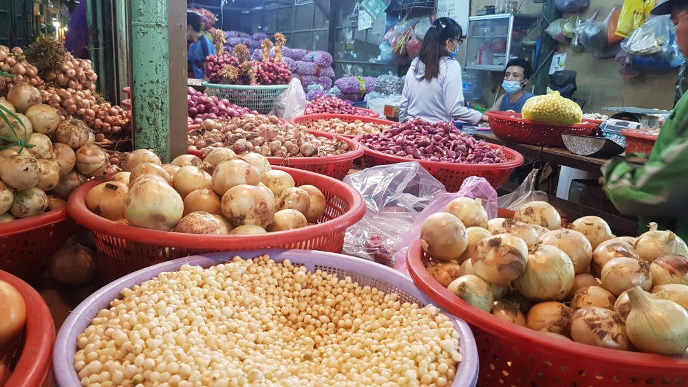 Giá cả hàng hoá ổn định. 	Ảnh: T.H.