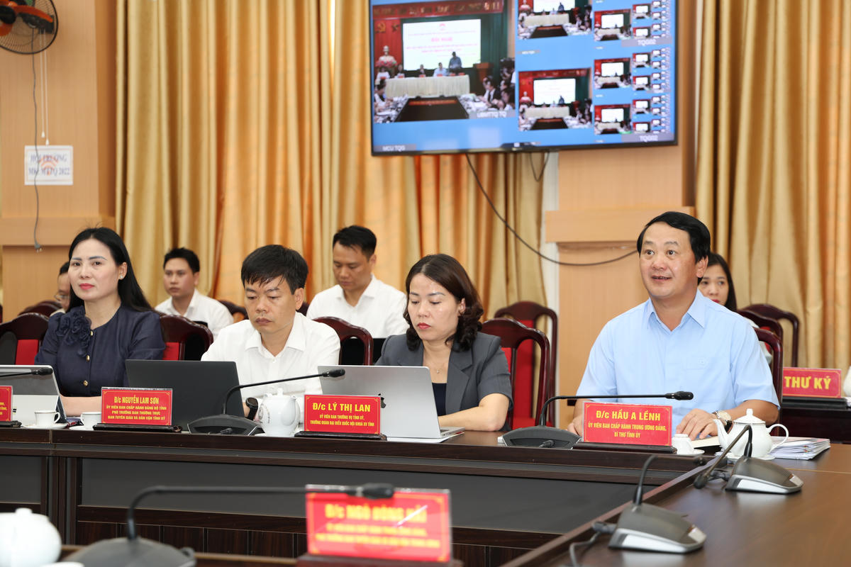 Ông Hầu A Lềnh - Ủy viên Ban Chấp hành Trung ương Đảng, Bí thư Tỉnh ủy Tuyên Quang dự Hội nghị.